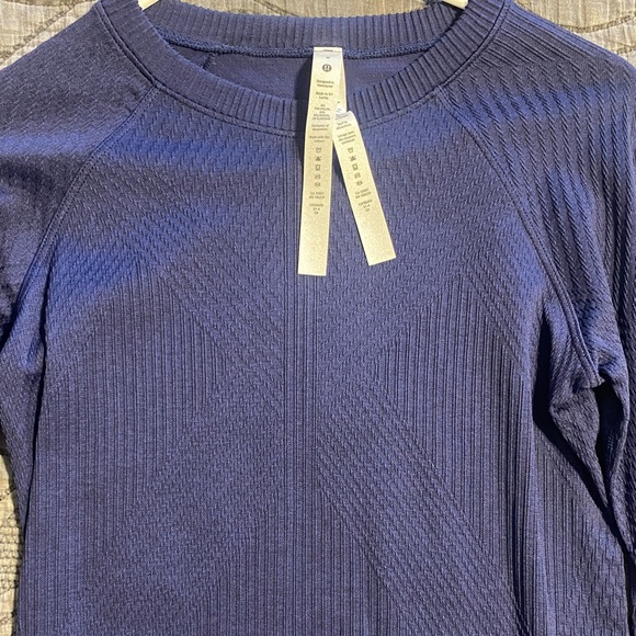 Lululemon Athletica Blue Ribbed Long Sleeve Top - Like New - Picture 3 of 6